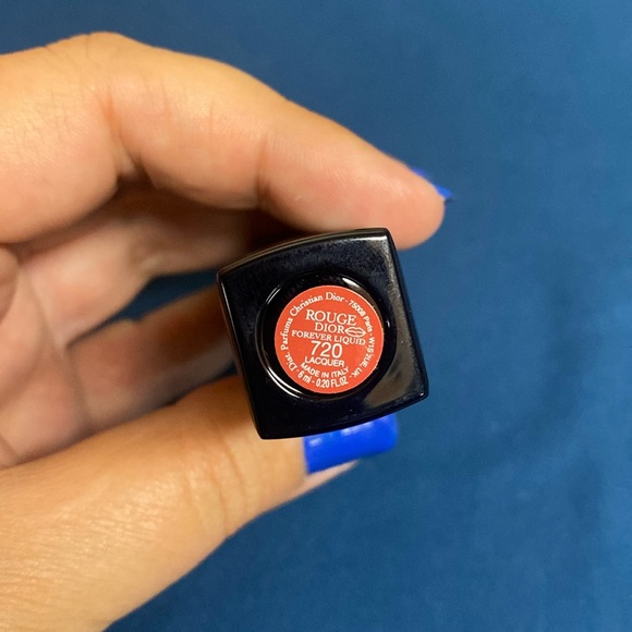 Dior Rouge Dior Forever Liquid Lacquer Lipstick in 720 Icone - Picture 3 of 3